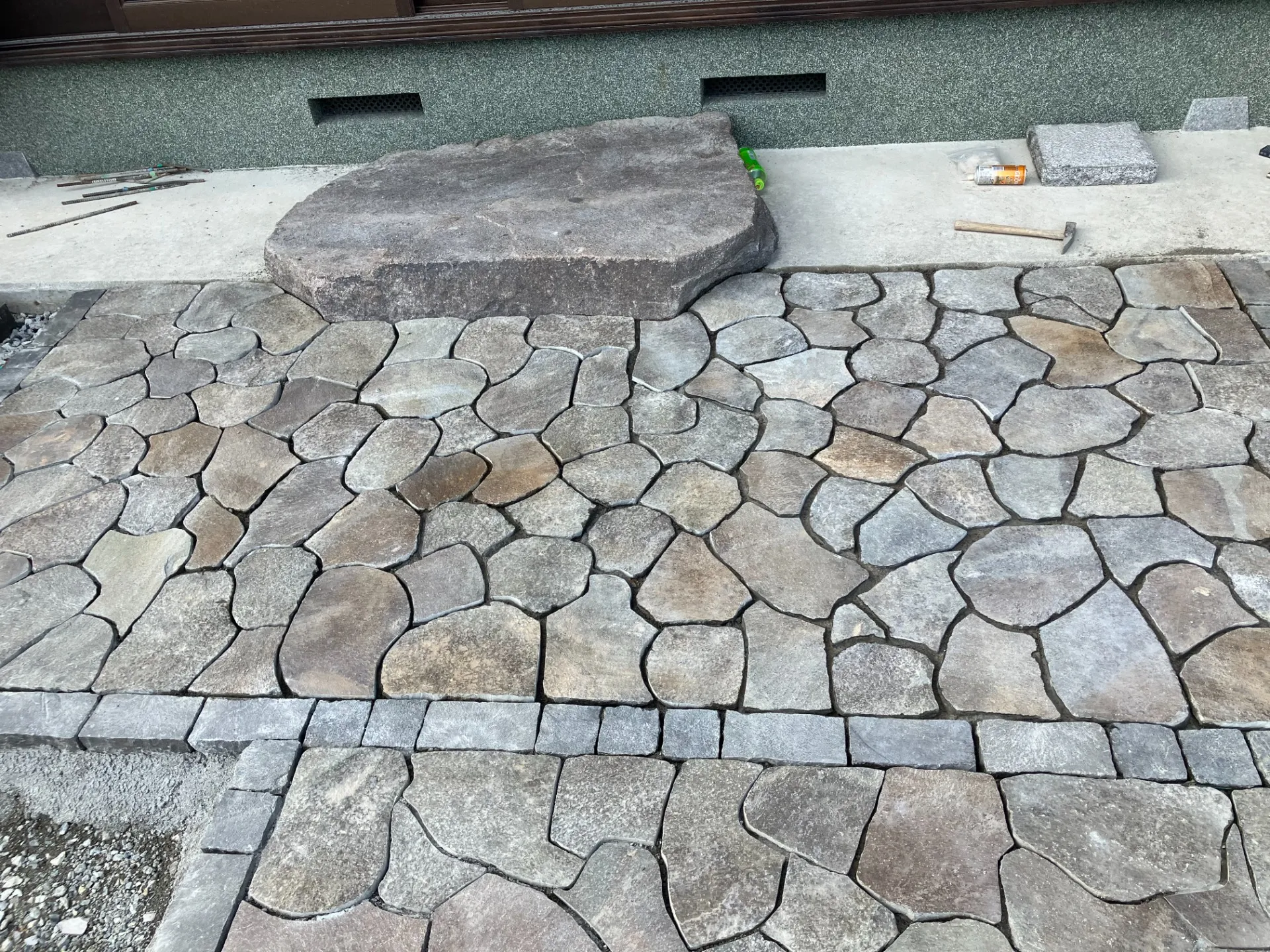石貼り工事